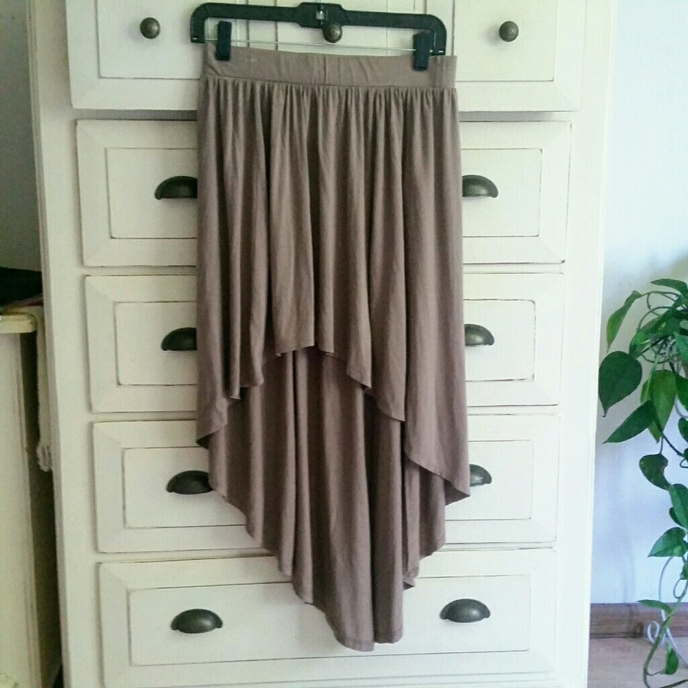 Forever 21 high low skirt